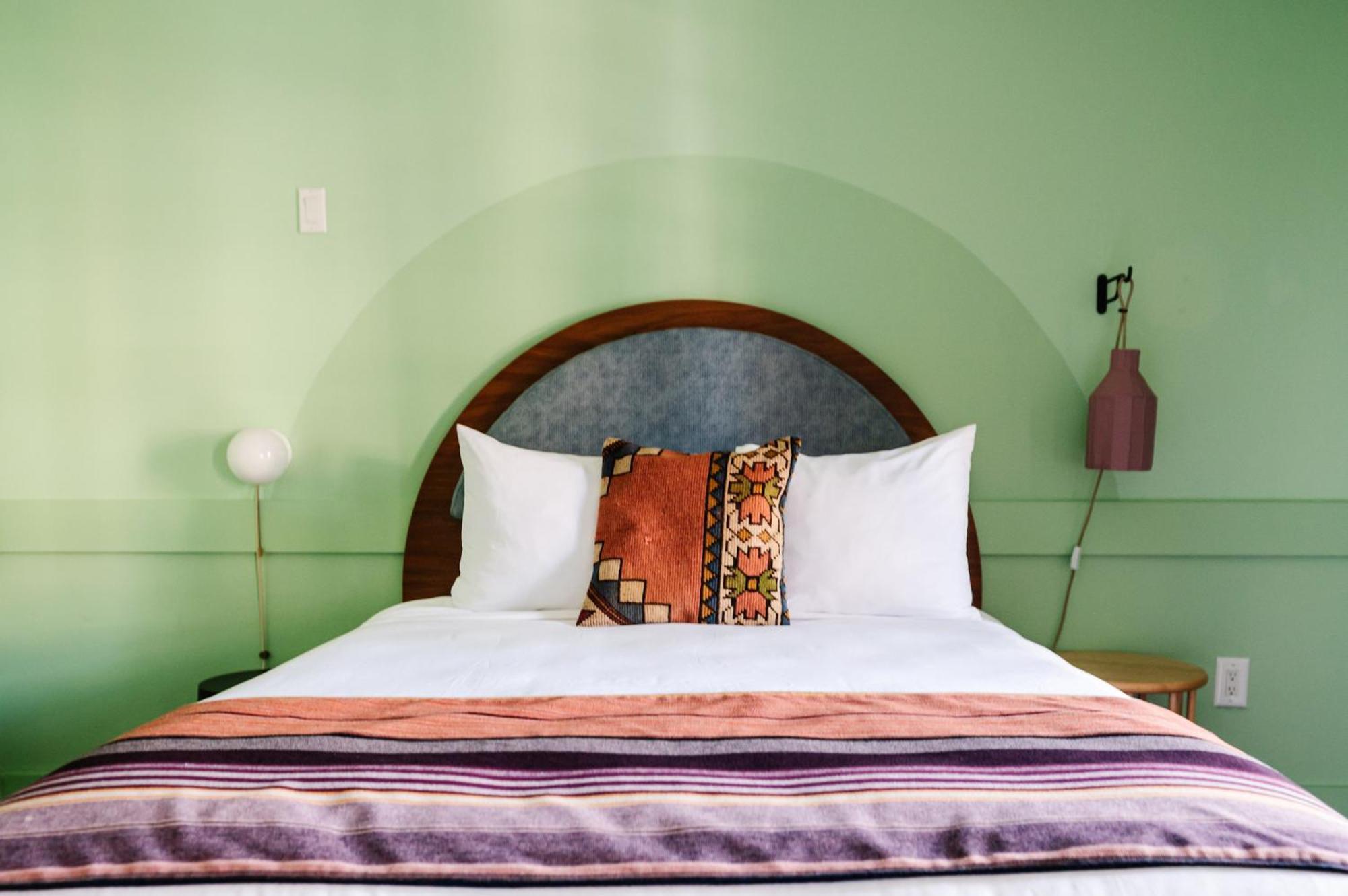 Hotel The Frenchmen New Orleans By Kasa Habitación foto