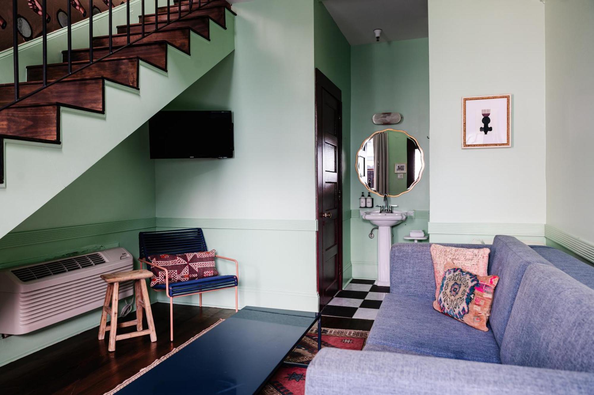 Hotel The Frenchmen New Orleans By Kasa Exterior foto