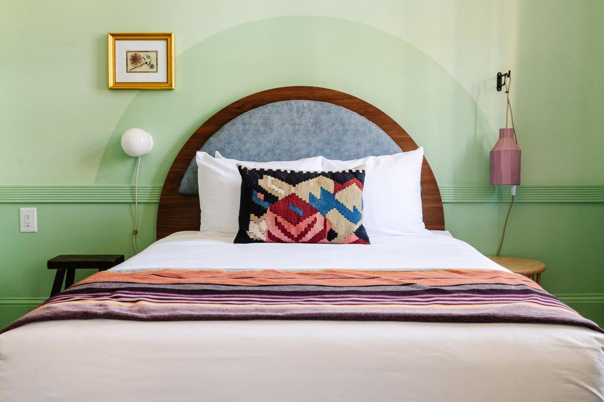 Hotel The Frenchmen New Orleans By Kasa Habitación foto