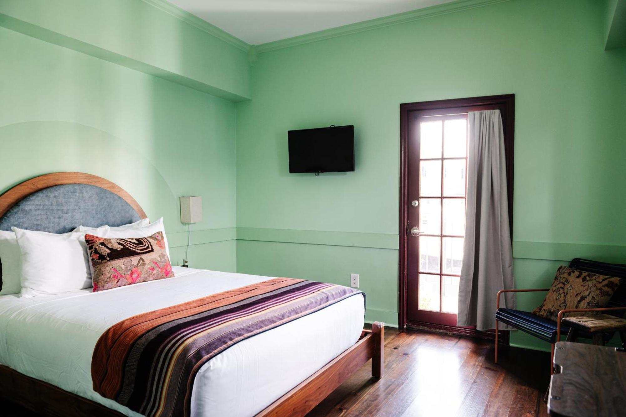 Hotel The Frenchmen New Orleans By Kasa Habitación foto